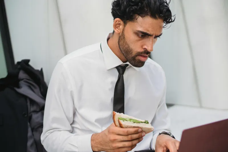 When American Workers Actually Stopped Working: The Death of the Real Lunch Hour